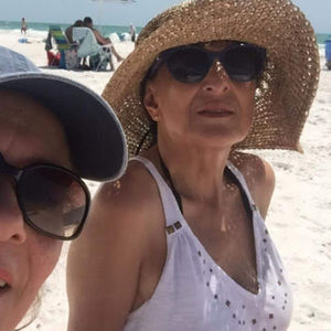 Meet your Posher, Patricia